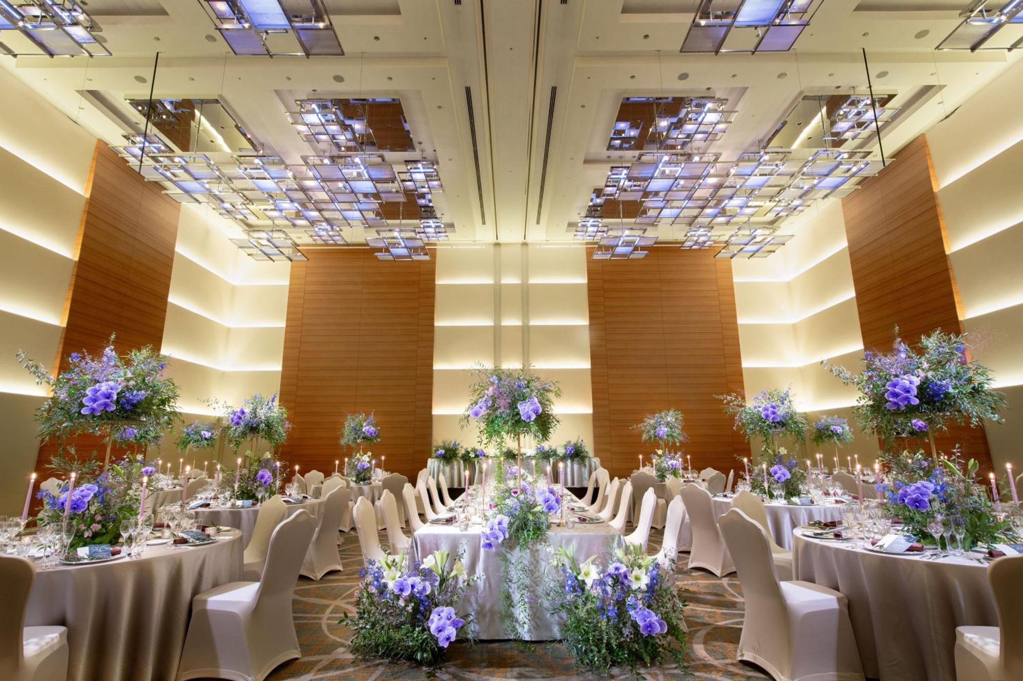 Sheraton Grand Hiroshima Hotel Екстер'єр фото Wedding reception at the Grand Ballroom